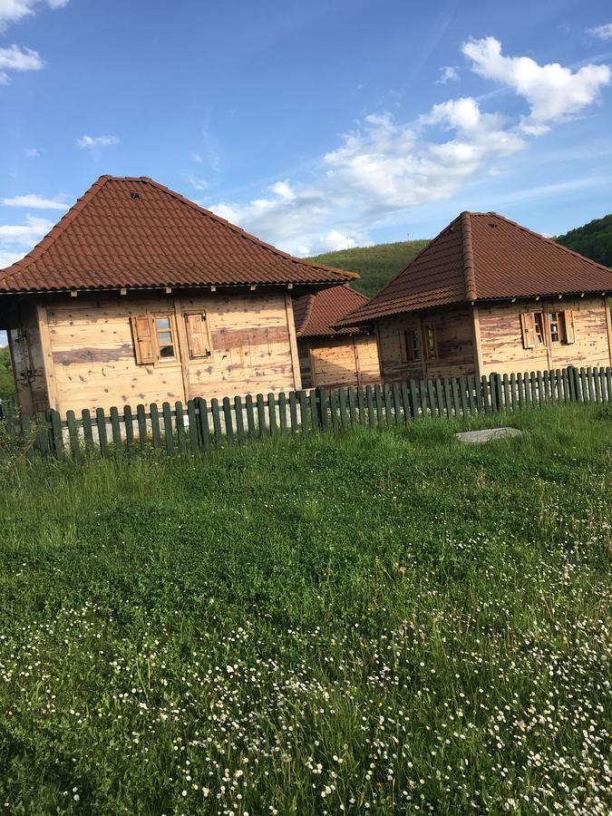 Nacionalna Kuca Bajo Mackat Villa Exteriör bild