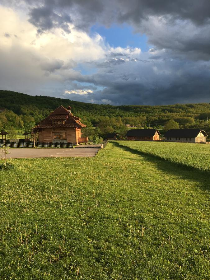 Nacionalna Kuca Bajo Mackat Villa Exteriör bild